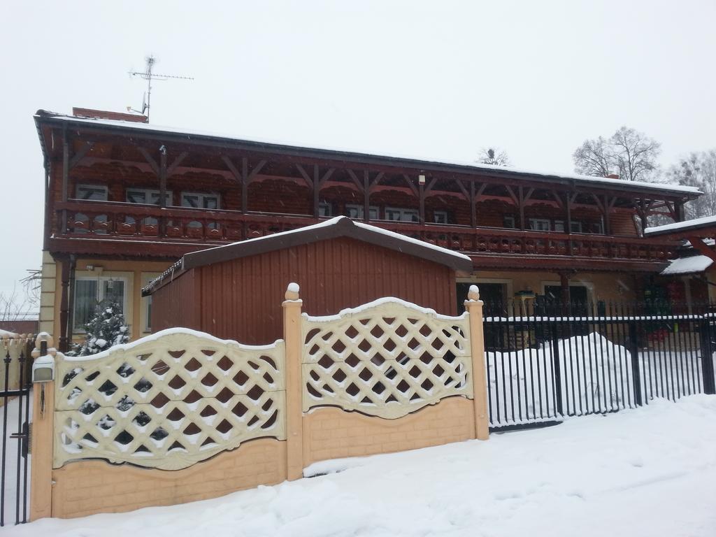 Pokoje Goscinne ”Zubr” Białowieża Esterno foto
